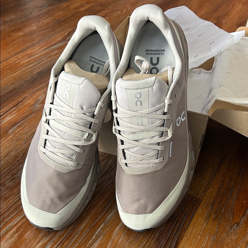 On Cloud Vista 2 Waterproof Men’s 11 NWT